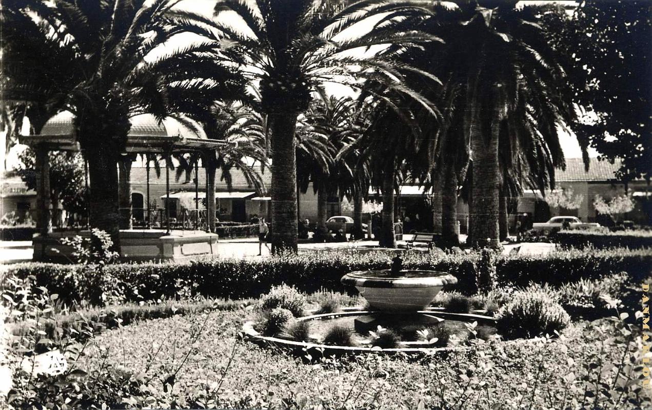 Mercier Lacombe 500- Jardin public COLLECTION DES AMIS DE ND DE SANTA CRUZ.jpg